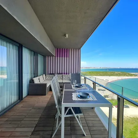 Luxury Beachfront Apt - Quite Area, 100 Sqm Constanţa Exterior foto