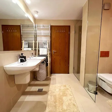 Luxury Beachfront Apt - Quite Area, 100 Sqm Constanţa Exterior foto