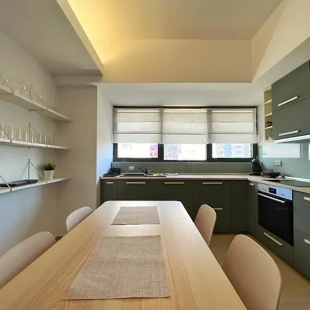 Luxury Beachfront Apt - Quite Area, 100 Sqm Constanţa Exterior foto