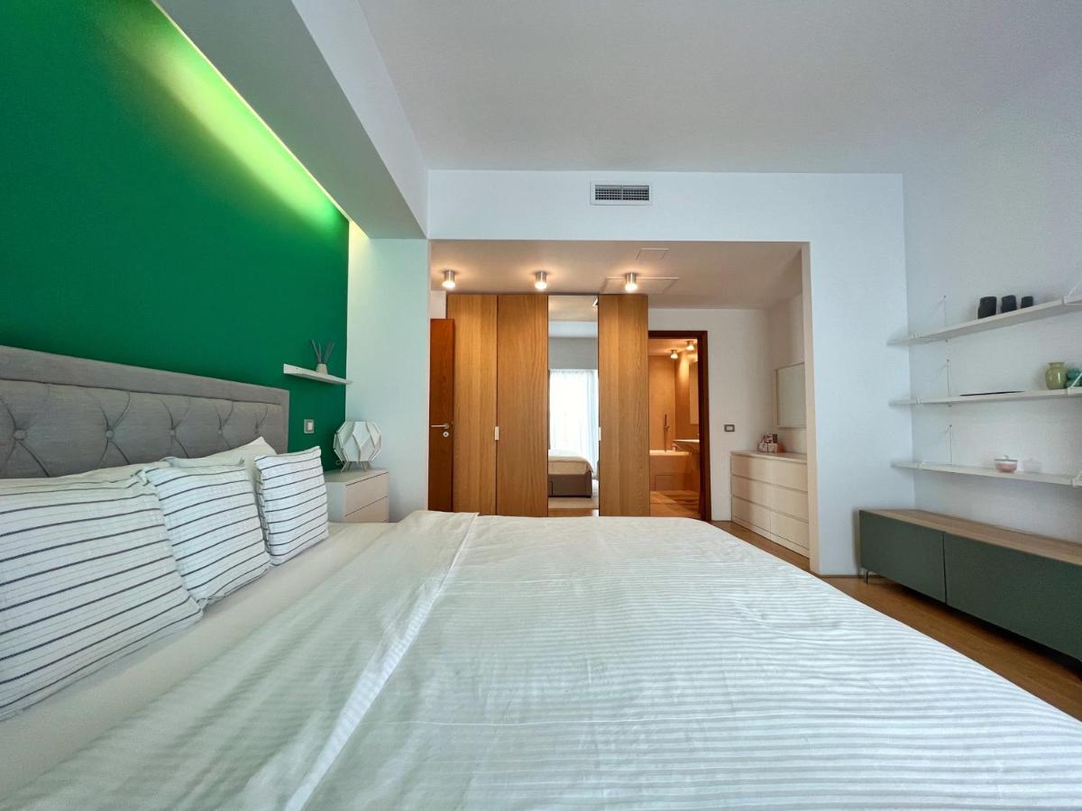 Luxury Beachfront - Quite Area, 100 Sqm Appartement Constanţa