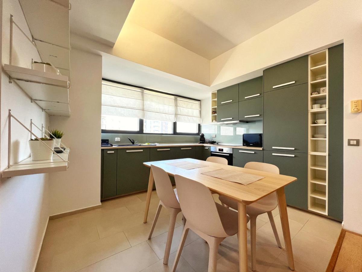 Luxury Beachfront - Quite Area, 100 Sqm * Constanţa